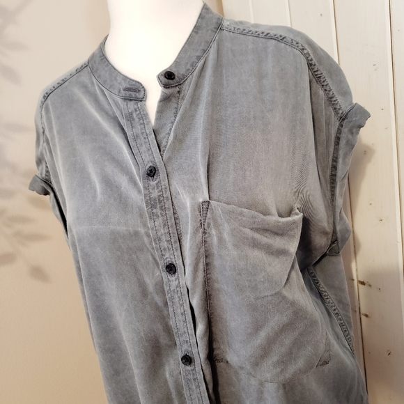 CALVIN KLEIN | VISCOSE BUTTONED CAPPED SLE… - Picture 3 of 8